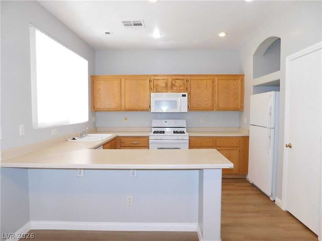 8297 Golden Cypress Ave - Photo 6 of 29