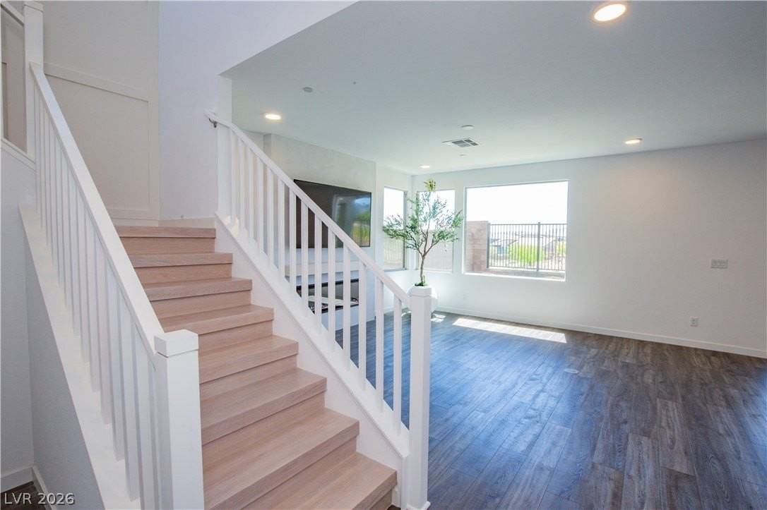 12063 Glentana View St - Photo 3 of 50