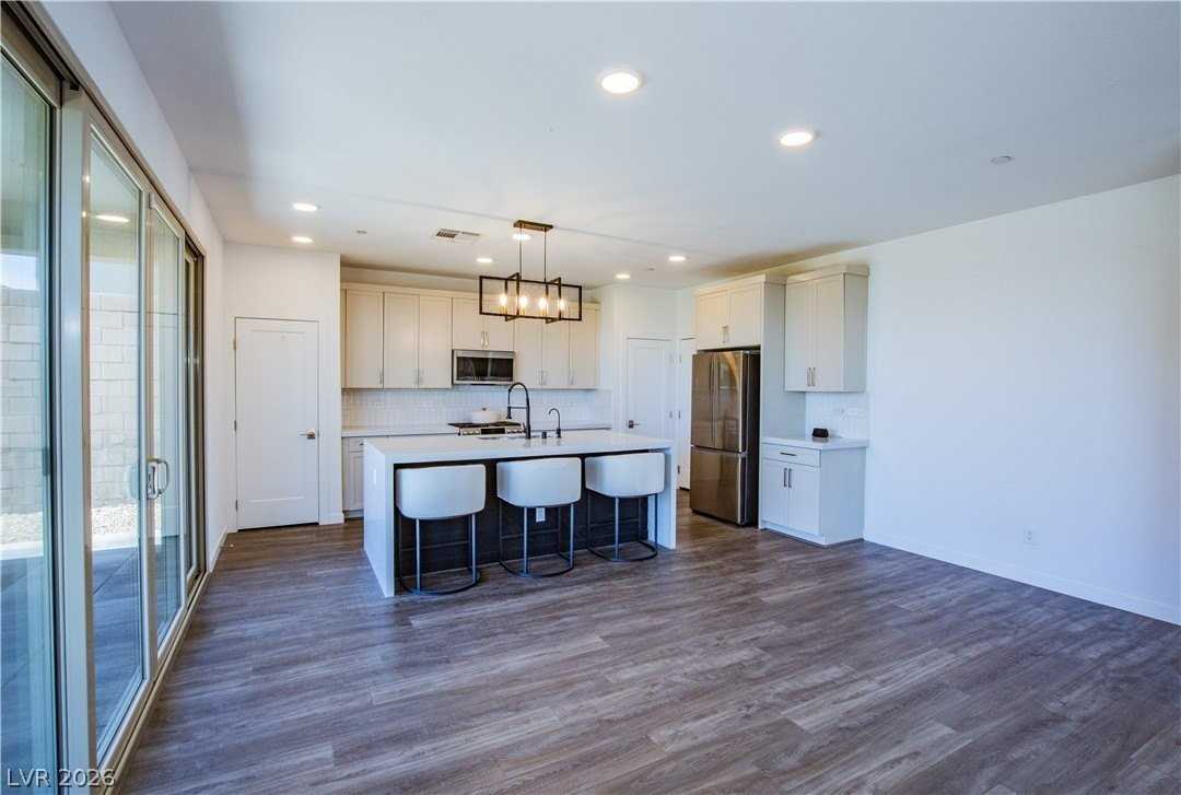 12063 Glentana View St - Photo 5 of 50