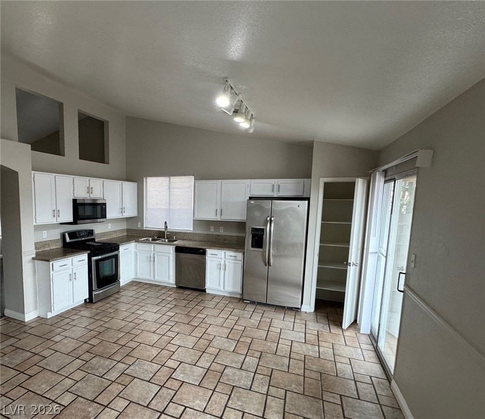 7716 Pine Falls Dr - Photo 6 of 27