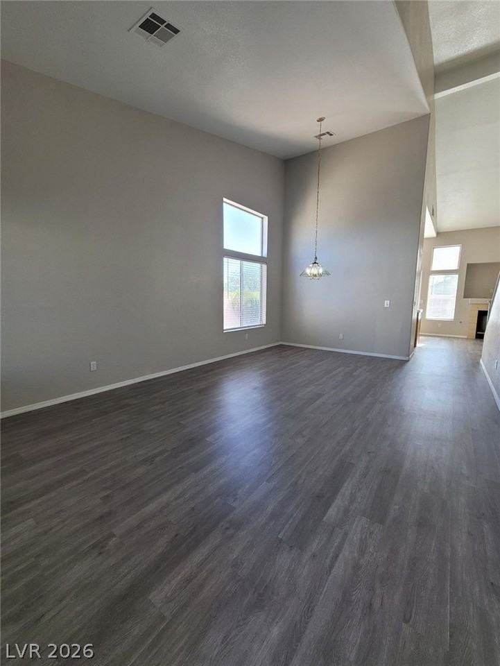 80 Tanglewood Dr - Photo 5 of 48