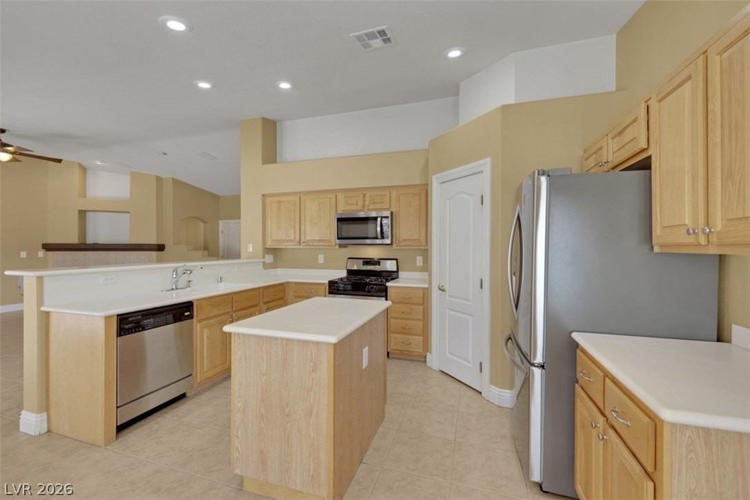 55 Desert Sunflower Cir - Photo 7 of 18