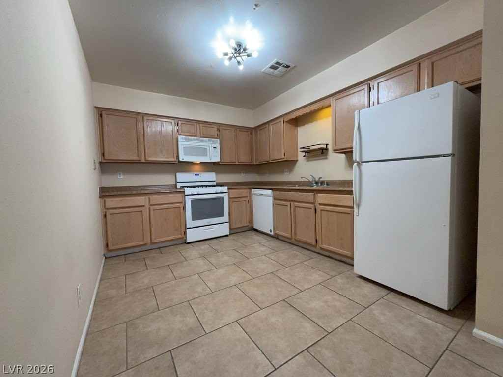 2136 Chertsey Dr #D - Photo 2 of 9