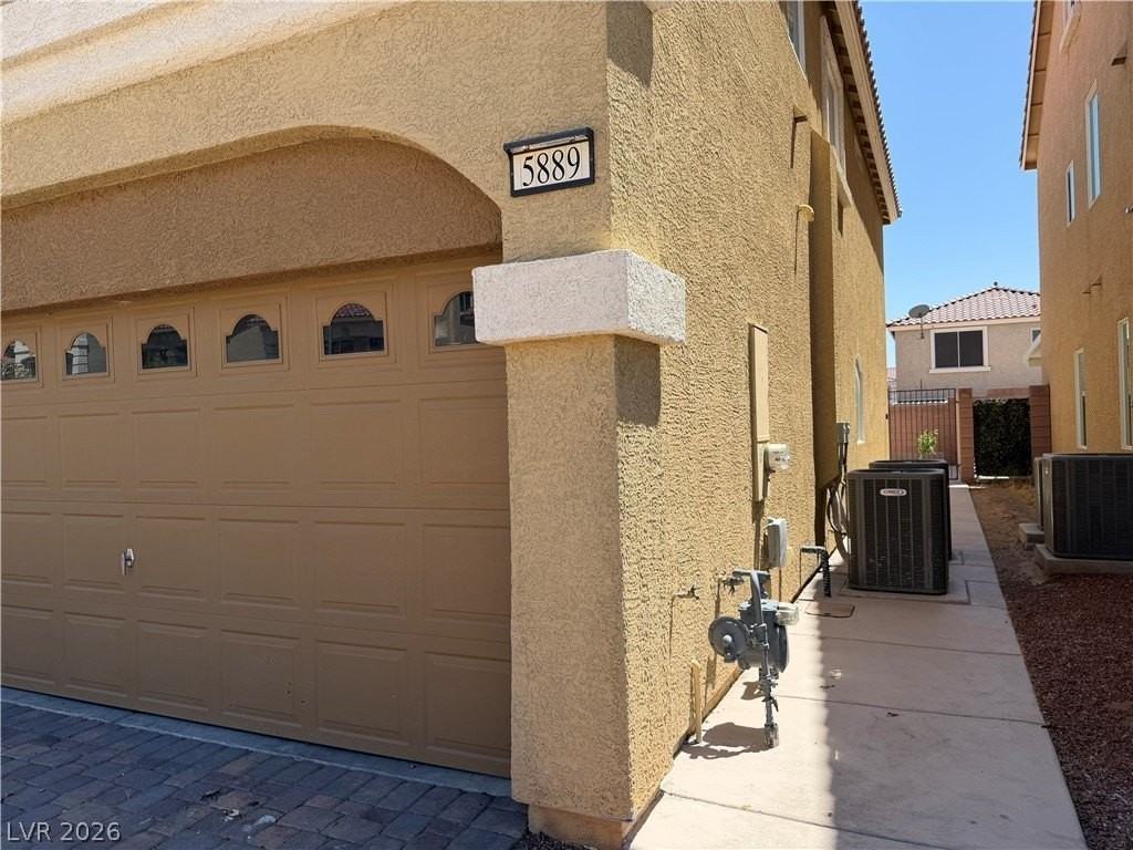 5889 Azzura Palms Ave - Photo 2 of 33