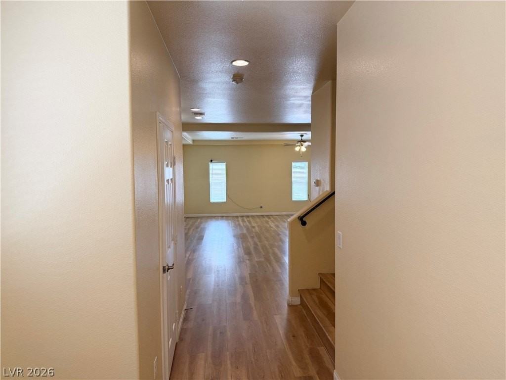 5889 Azzura Palms Ave - Photo 4 of 33
