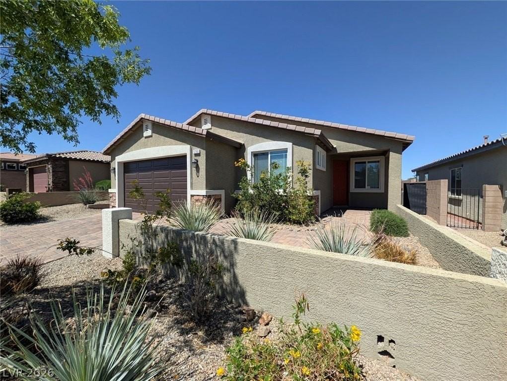 1290 Paseo Del Oso Ln - Photo 5 of 38