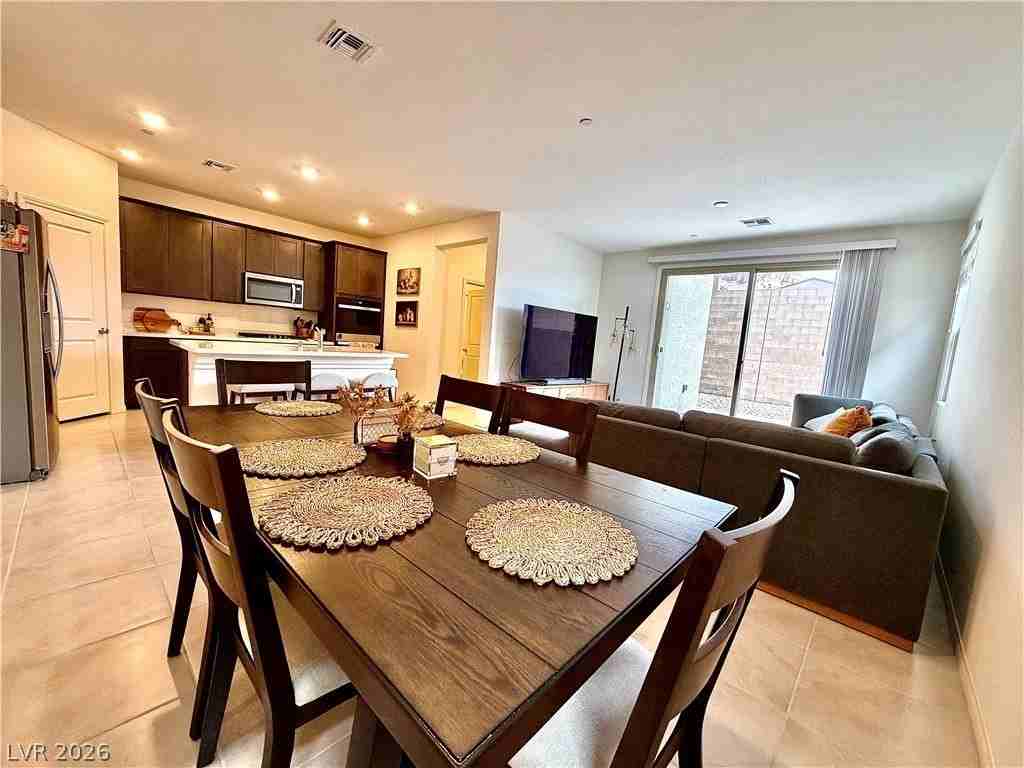 11852 Black Canary Ave - Photo 5 of 23