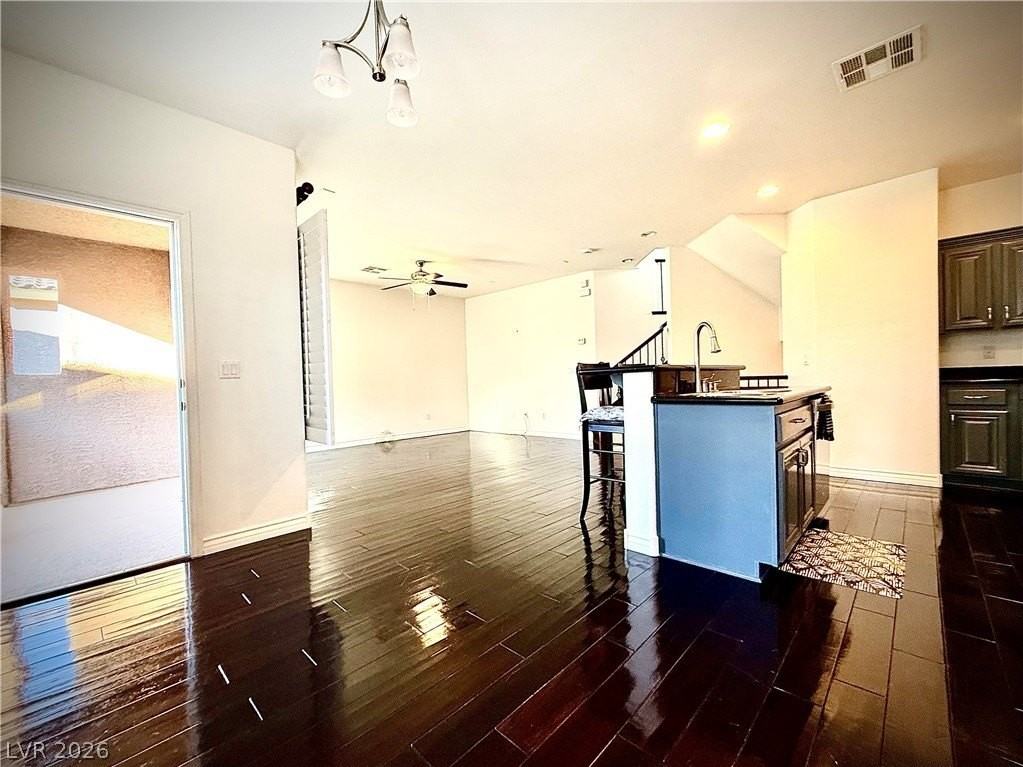 1862 Hollywell St - Photo 3 of 15