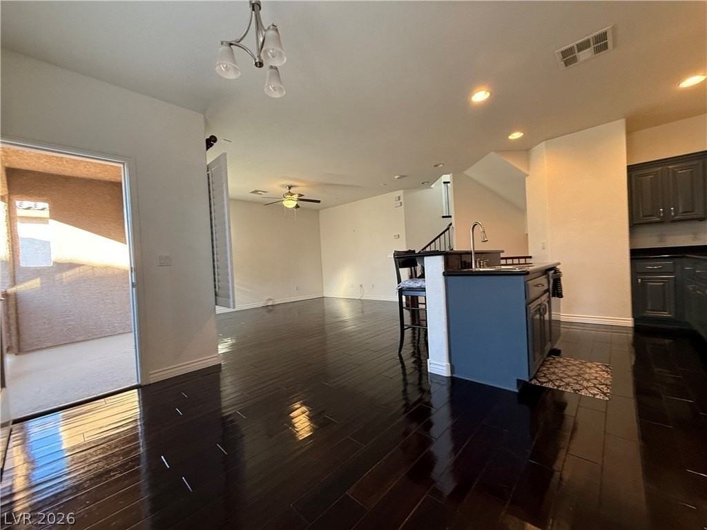 1862 Hollywell St - Photo 4 of 15