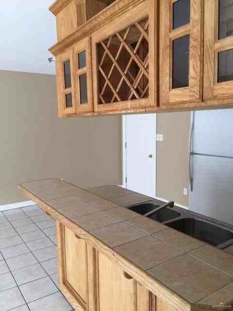 1604 E Quail St - Photo 4 of 8