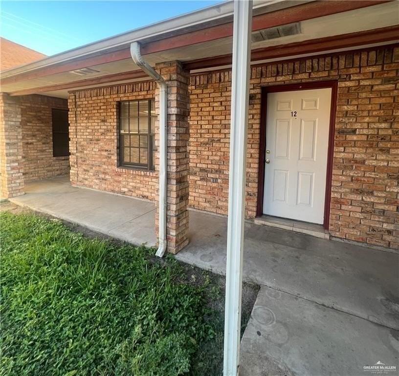 118120 Gastel Cir #12 - Photo 2 of 9