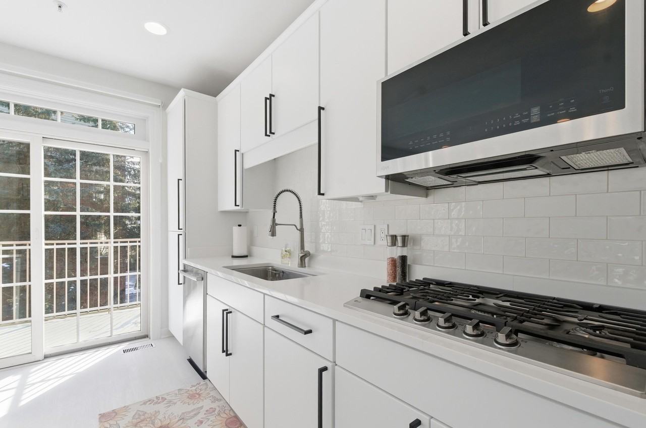 2026 Hazel St - Photo 5 of 21