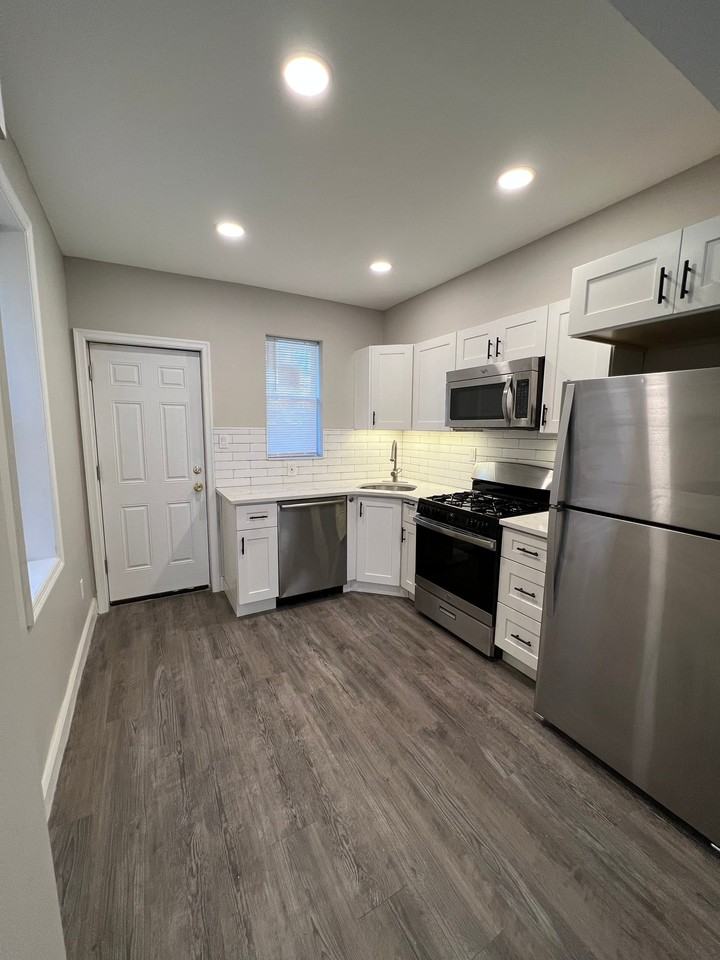 1530 S Bailey St - Photo 3 of 13