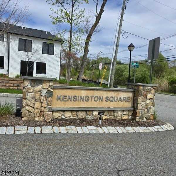 76 Albert Ct