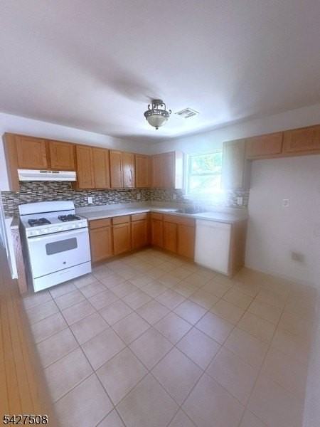 1083 Lafayette St - Photo 6 of 19