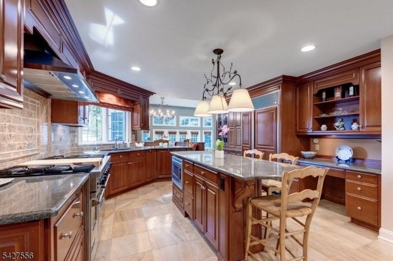 7 Byron Rd - Photo 7 of 33