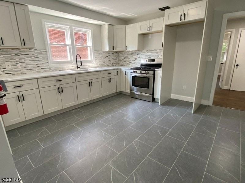 905 Sanford Ave #2 - Photo 2 of 12