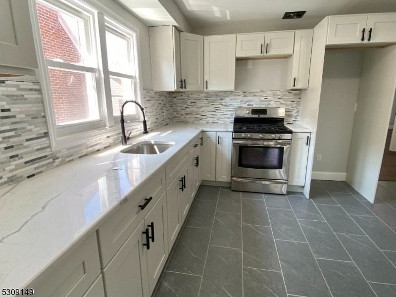 905 Sanford Ave #2 - Photo 3 of 12