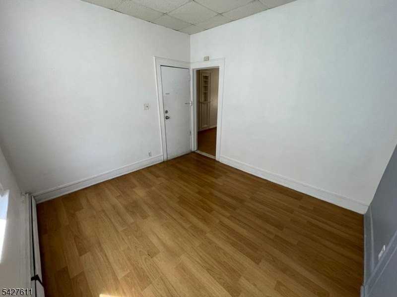 1425 Lexington Pl - Photo 5 of 14