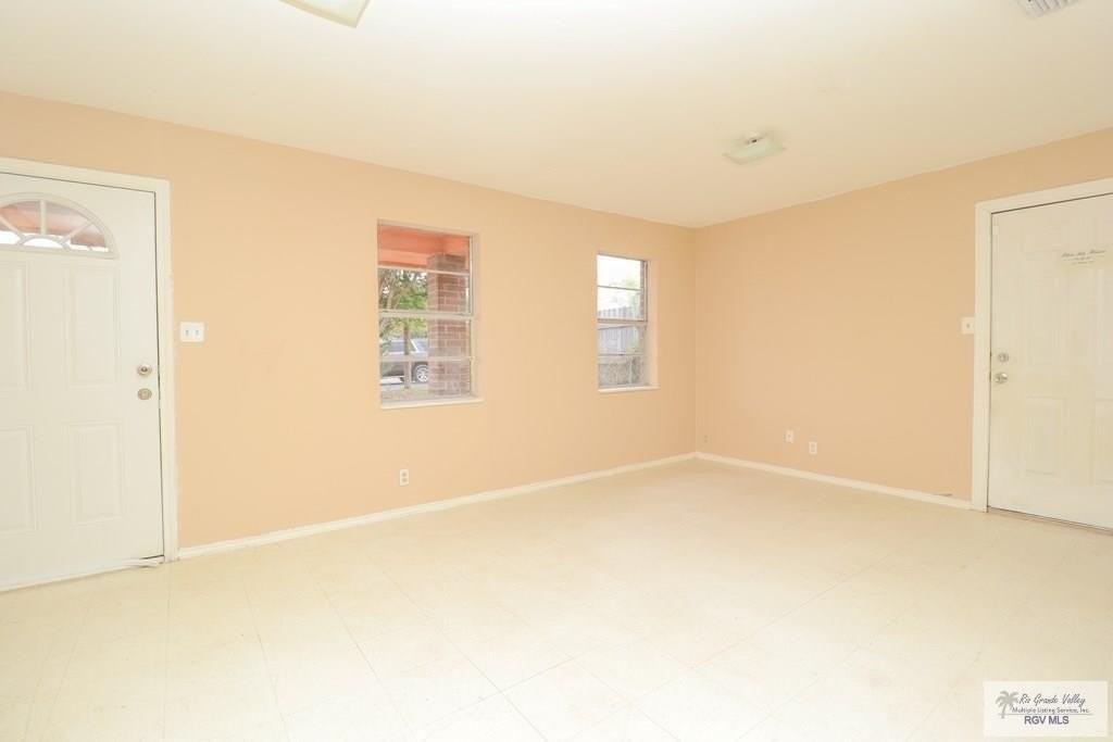 6219 Tecate Dr - Photo 2 of 18