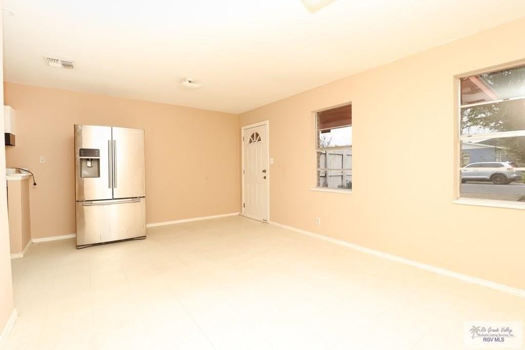 6219 Tecate Dr - Photo 4 of 18