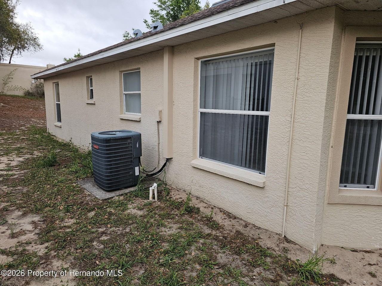 7477 Canterbury St - Photo 4 of 21