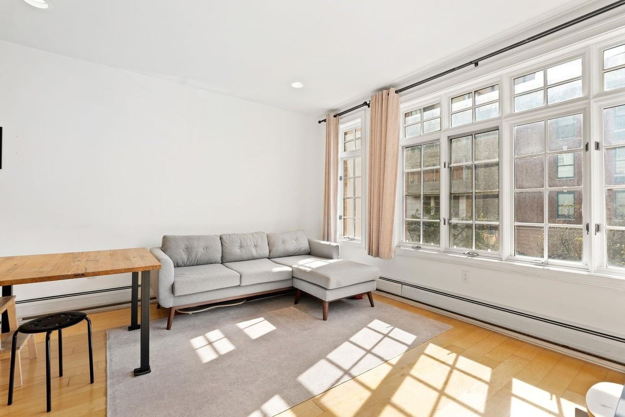 110 Tidewater St #2B - Photo 2 of 25