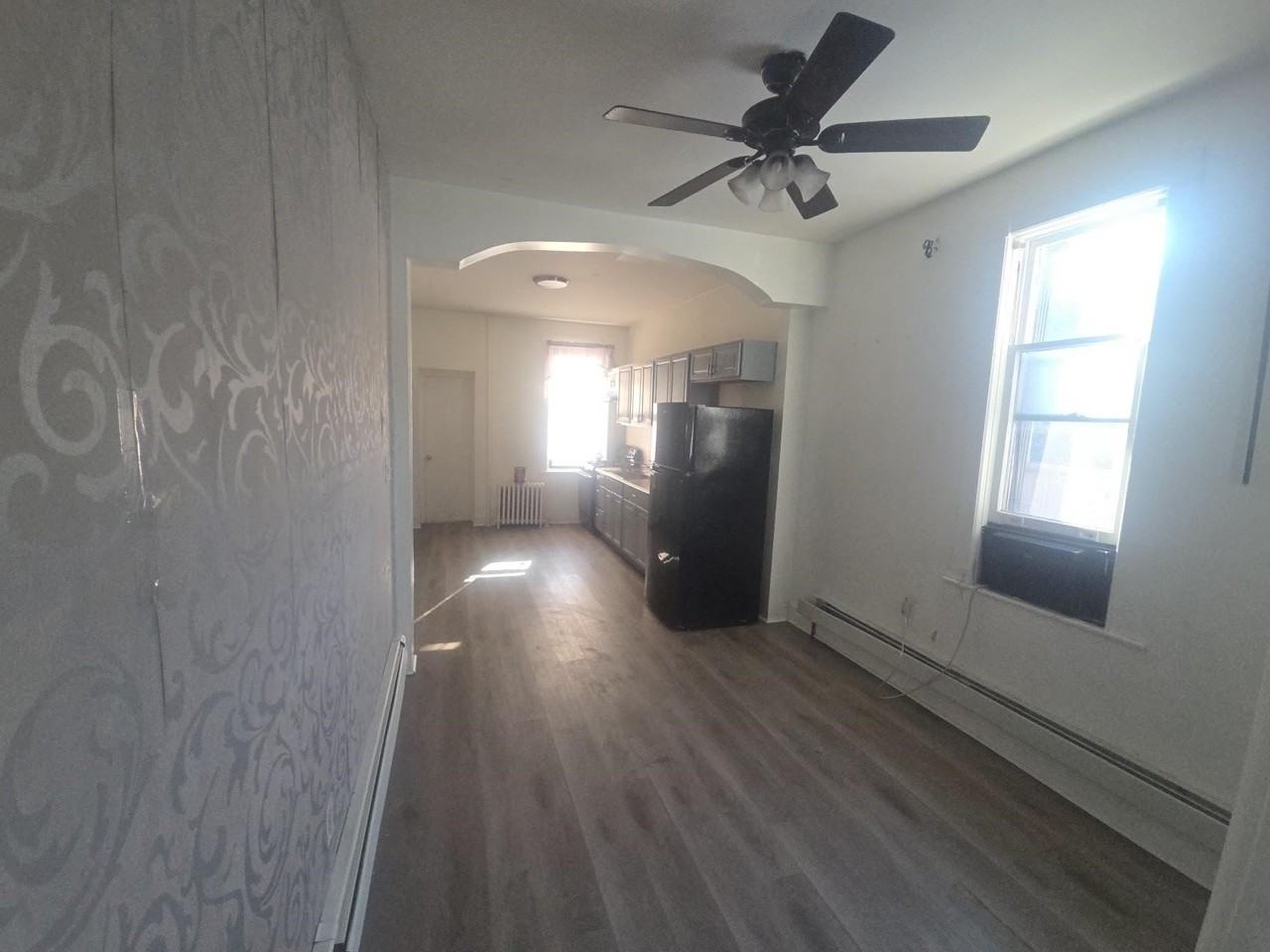 819 24th St - Photo 7 of 9