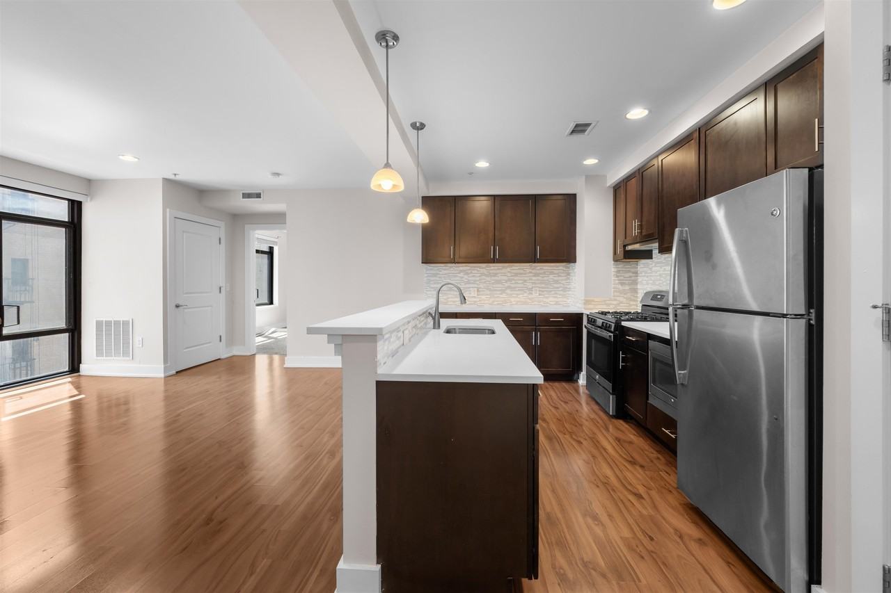 1040 Kennedy Blvd #305 - Photo 2 of 47