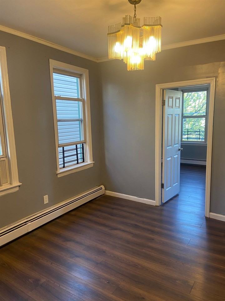 211 Olean Ave #2FL - Photo 3 of 5