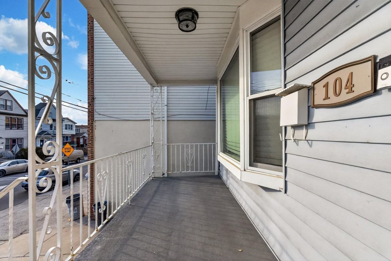 104 Mcadoo Ave - Photo 3 of 29