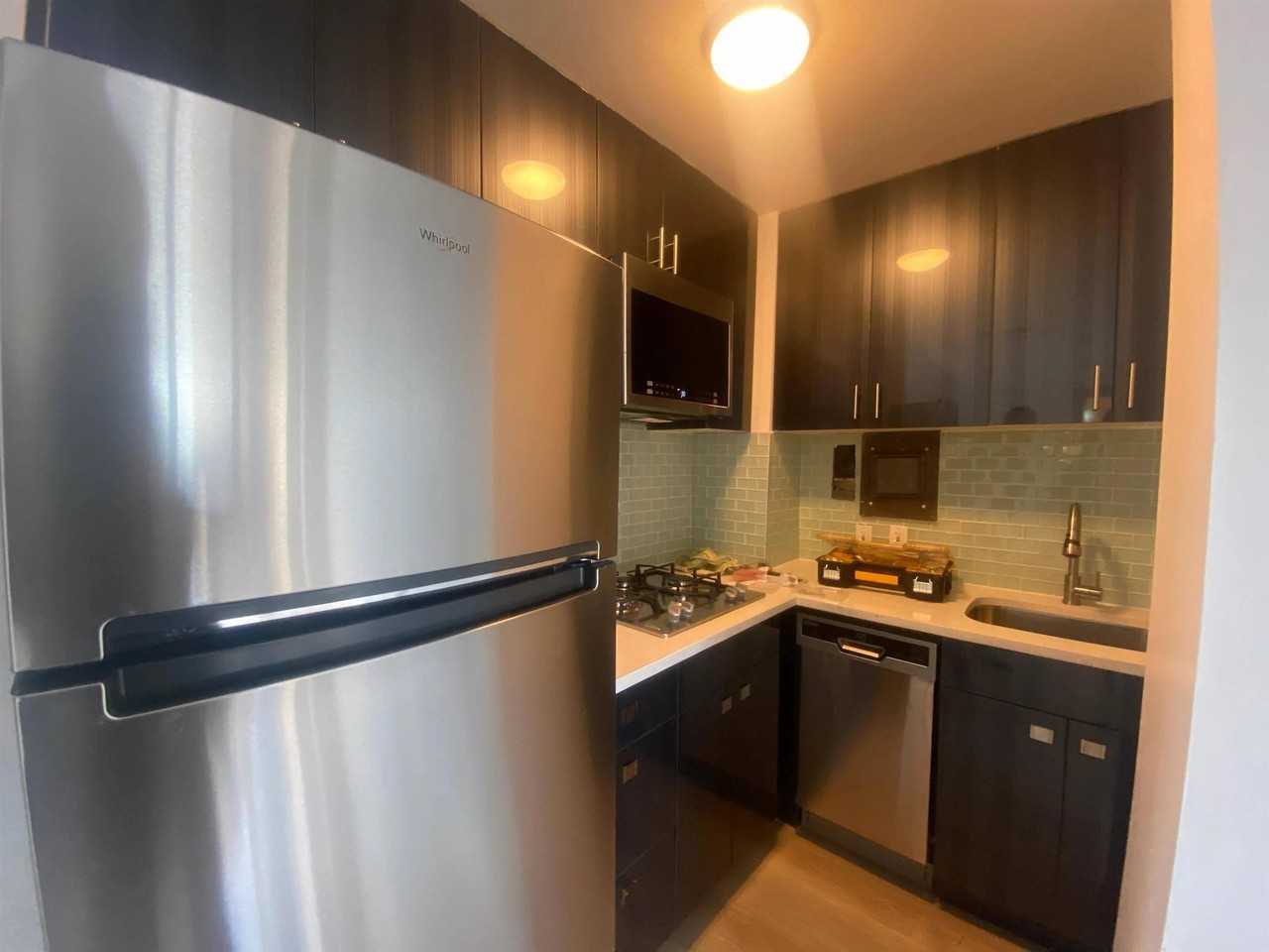 10 Huron Ave #10B - Photo 4 of 31