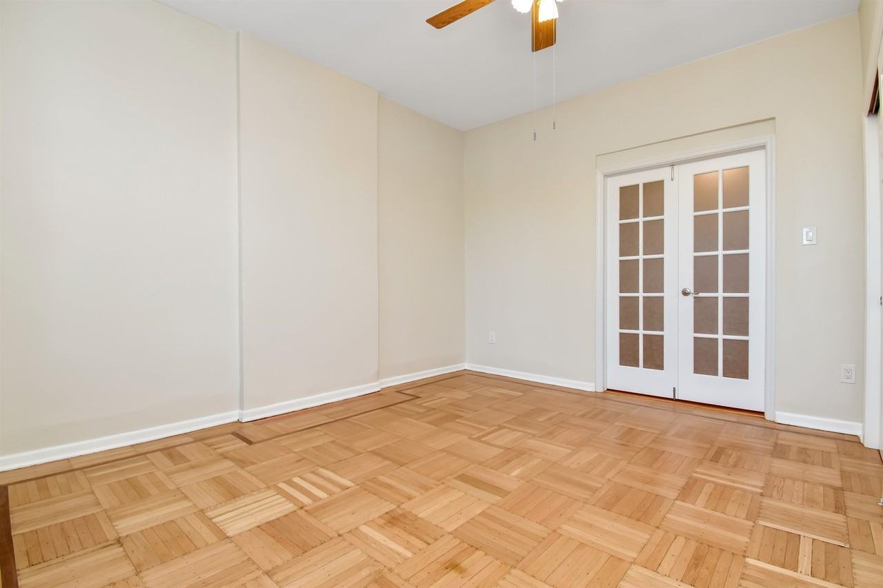 2307 New York Ave #2 - Photo 5 of 13