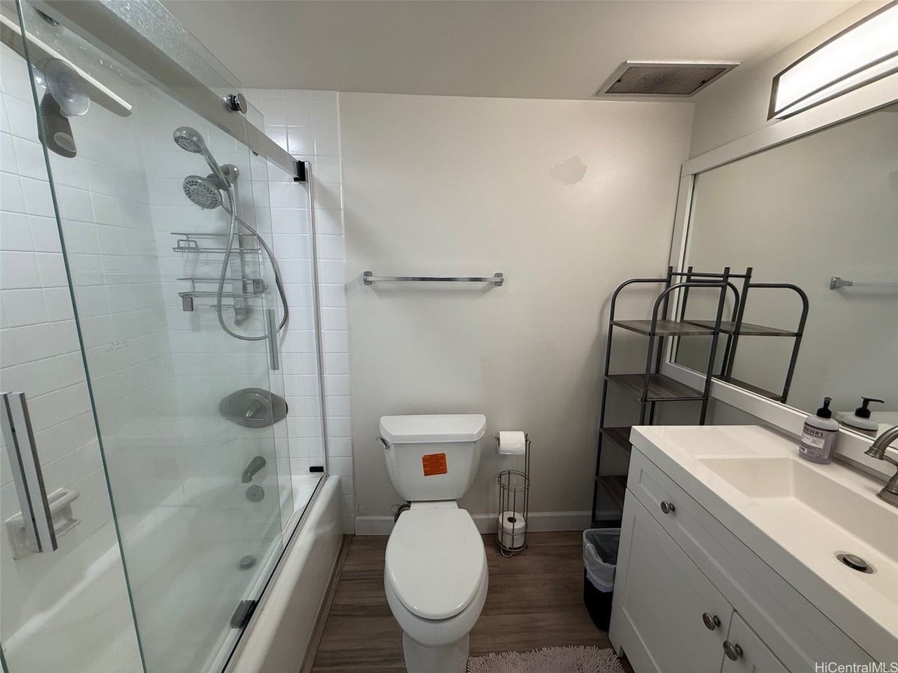725 Piikoi St #603 - Photo 6 of 11