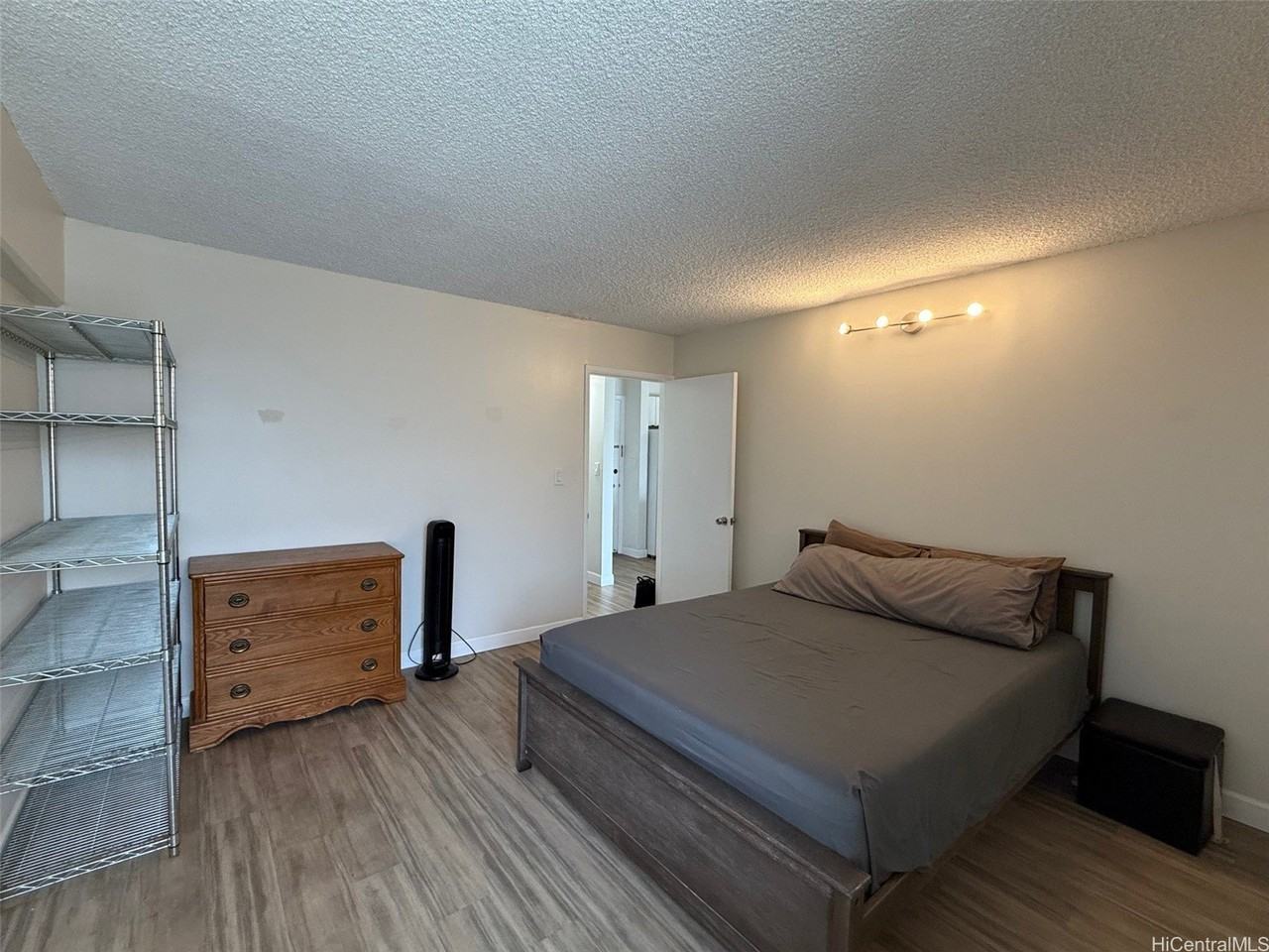 725 Piikoi St #603 - Photo 7 of 11