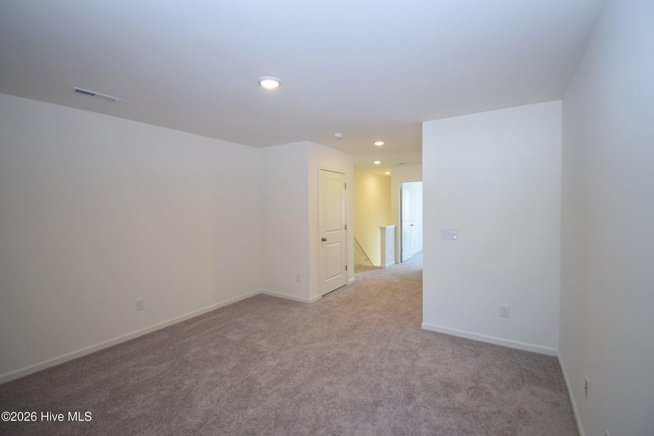 2400 Brookville Dr - Photo 7 of 13
