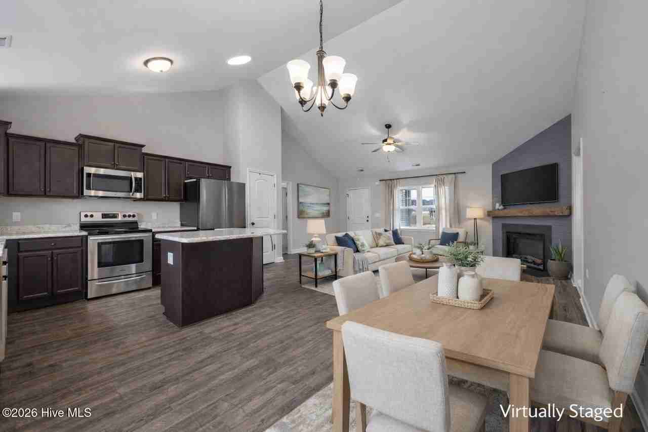 111 Anderson Ave - Photo 7 of 28