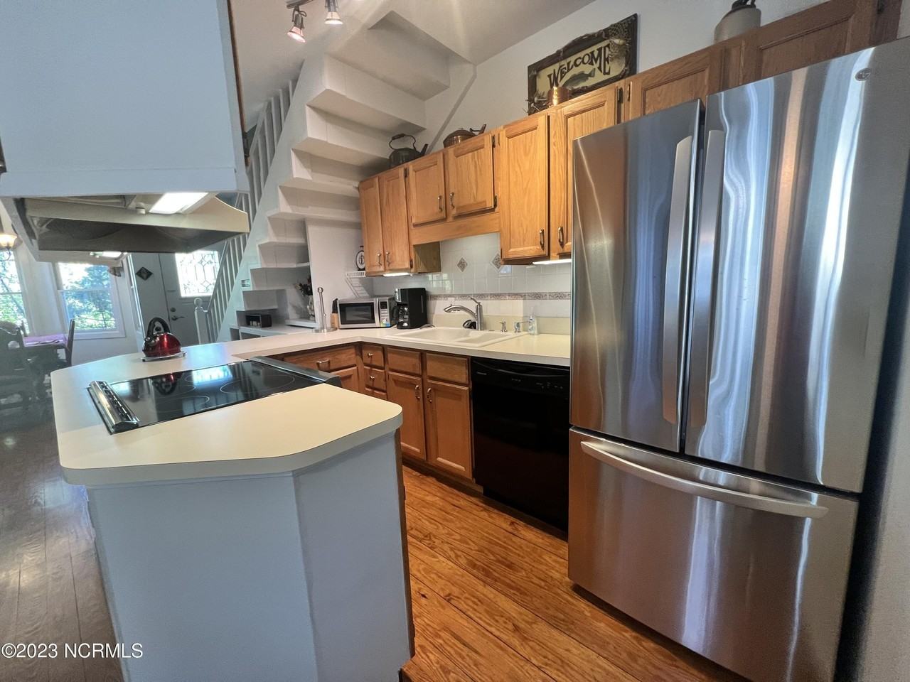 106 Ann St - Photo 4 of 15