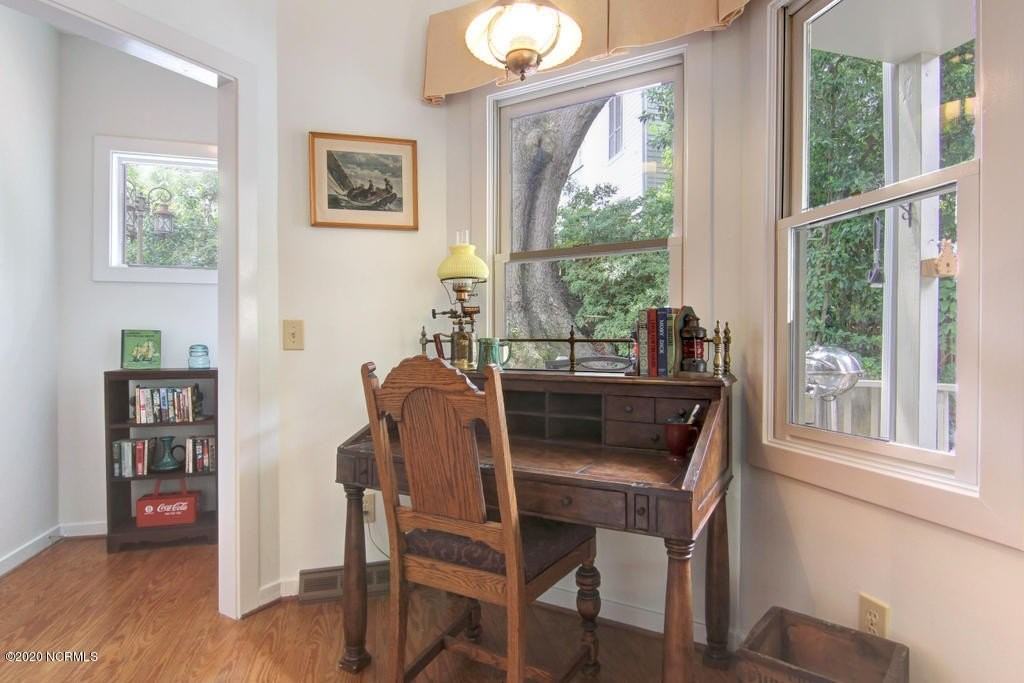 106 Ann St - Photo 7 of 15