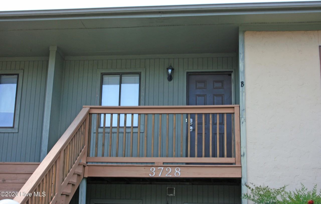 3728 Saint Johns Ct #B - Photo 2 of 18
