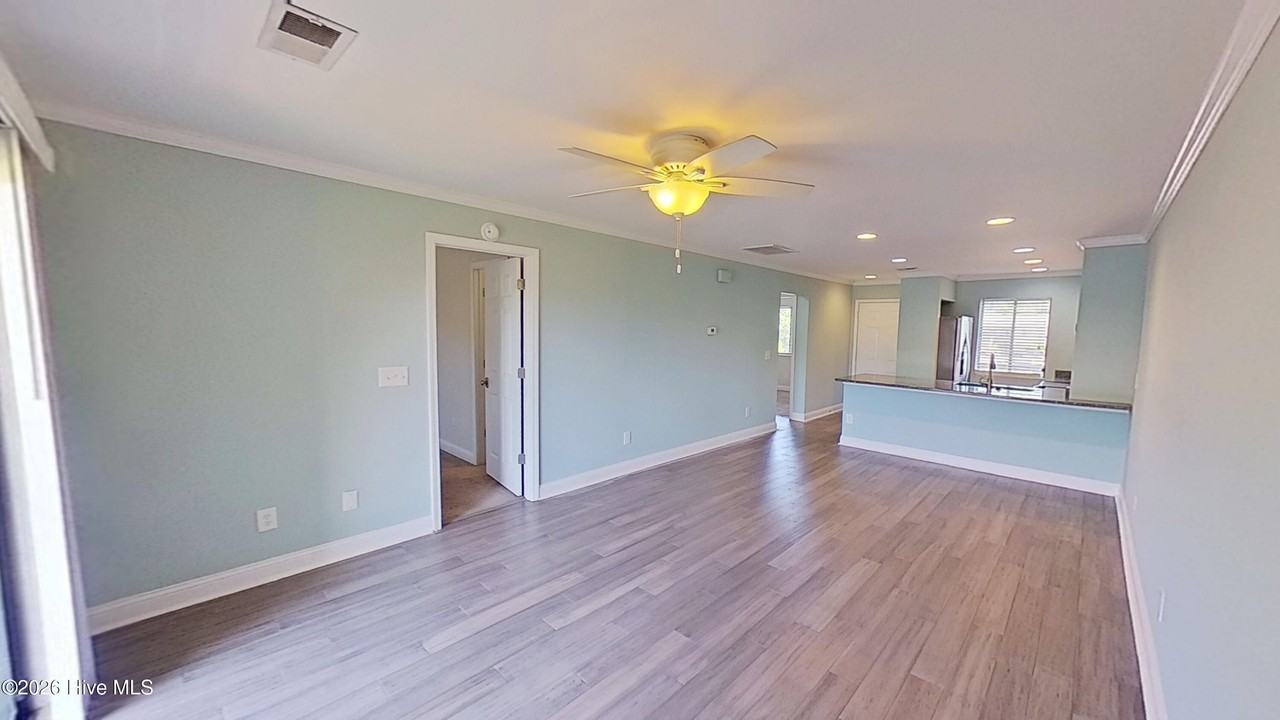 3728 Saint Johns Ct #B - Photo 4 of 18