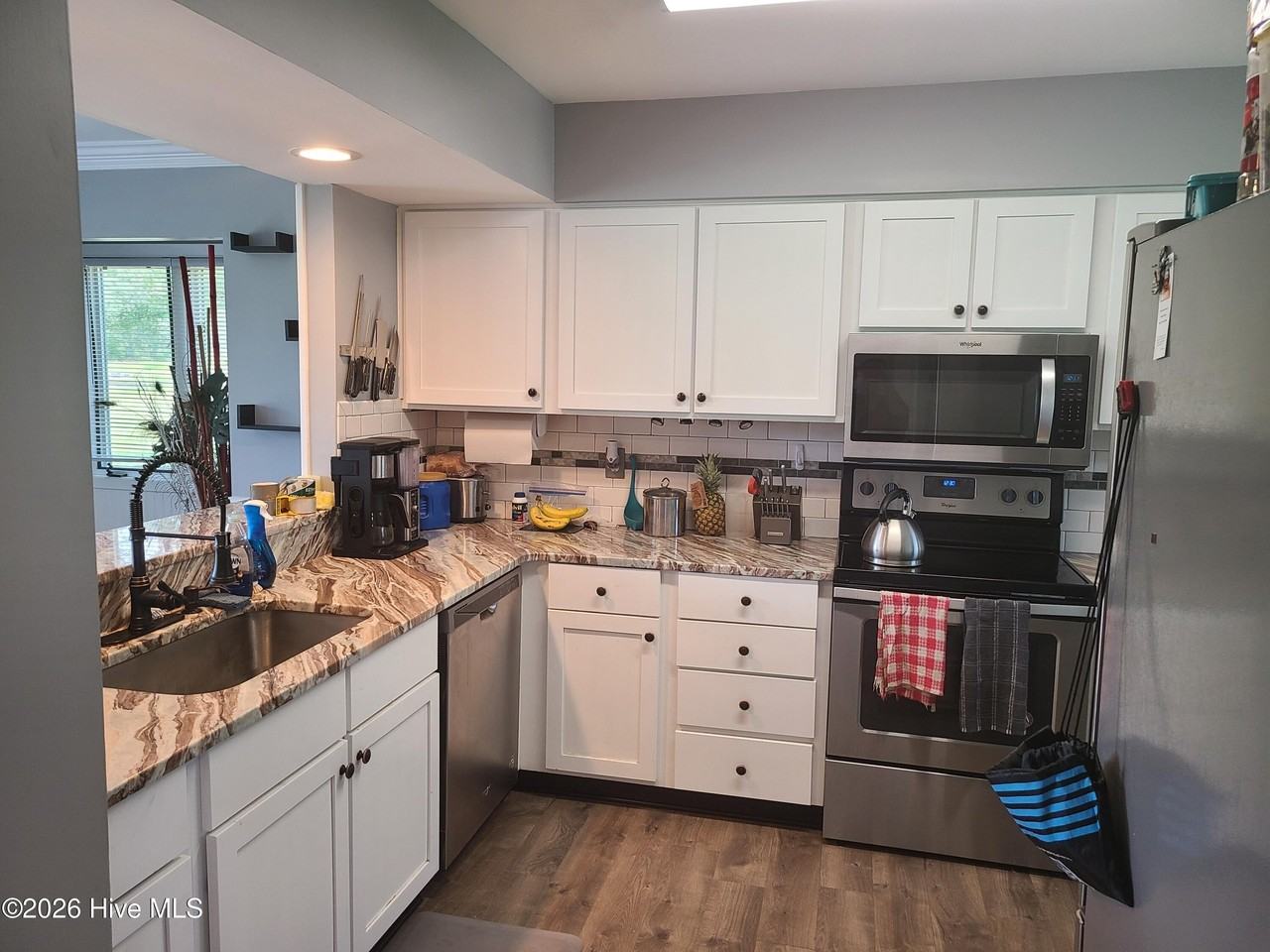 430 Widgeon Dr - Photo 7 of 20