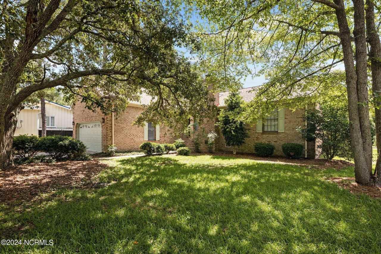 5722 Gondolier Dr - Photo 6 of 49