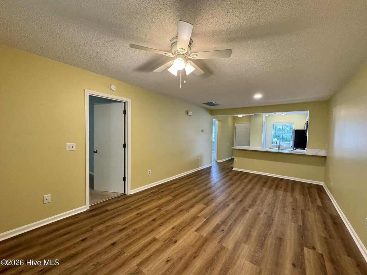 3647 Saint Johns Ct #B - Photo 5 of 16