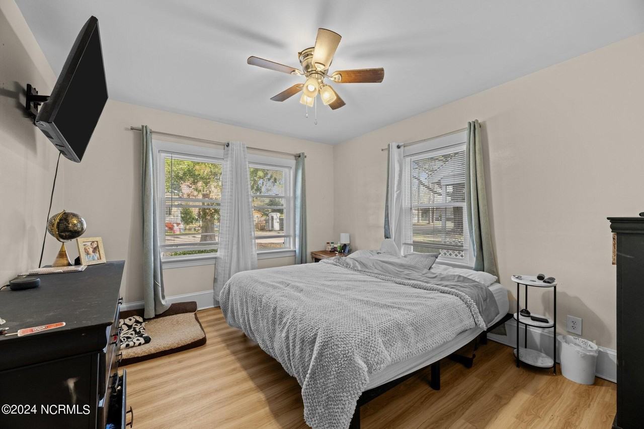 607 Watson Ave - Photo 7 of 38