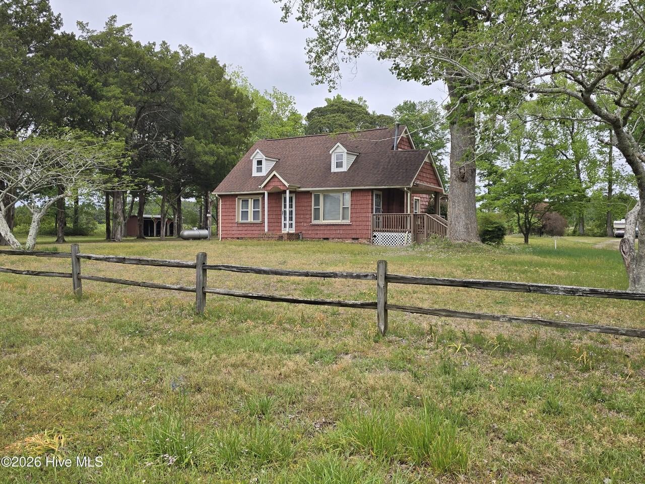 844 Old Church Rd - Photo 3 of 27