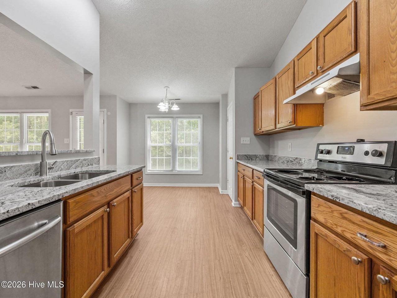 220 Stone Point Ln - Photo 5 of 25