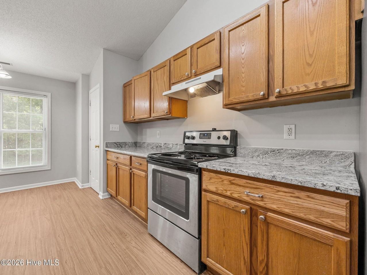 220 Stone Point Ln - Photo 7 of 25