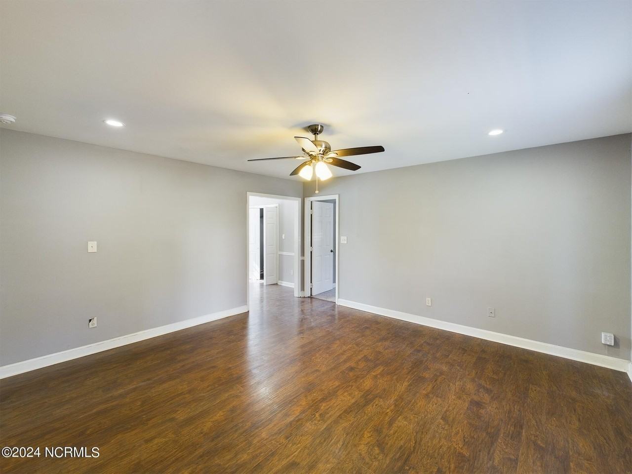 3520 Casine Ct - Photo 3 of 25