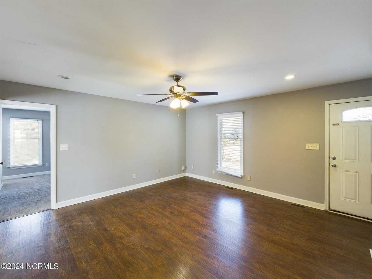 3520 Casine Ct - Photo 6 of 25